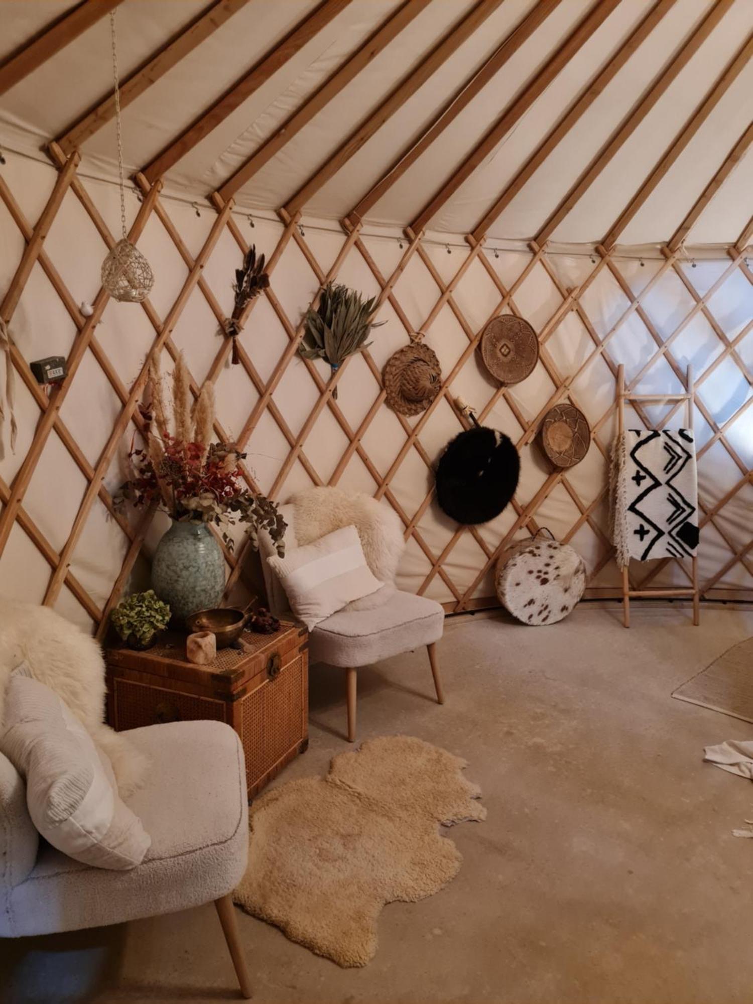 Vakantiewoning In Monumentale Boerderij Met Yurt Eckelrade