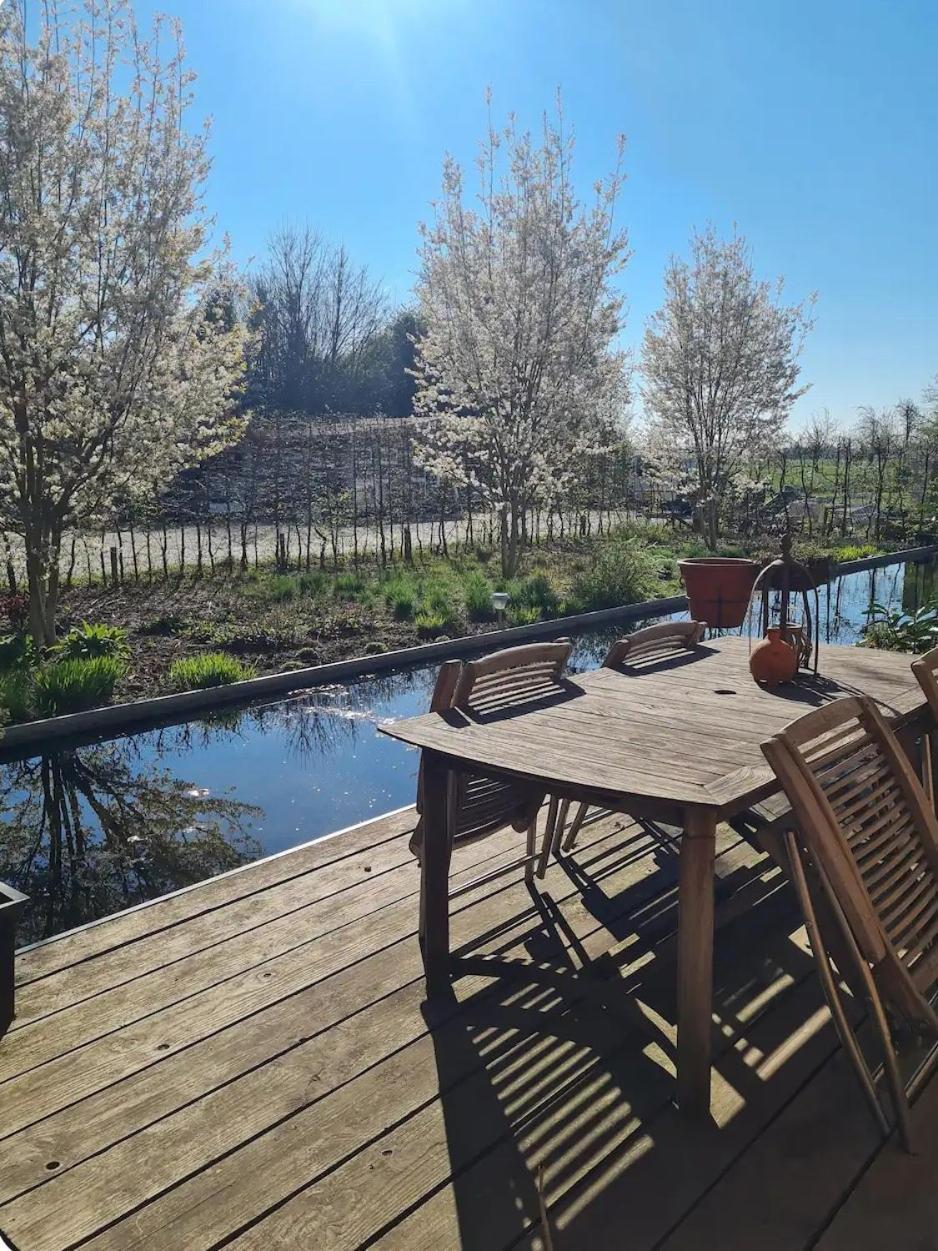 Vakantiewoning In Monumentale Boerderij Met Yurt Casa de férias